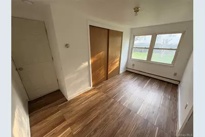 16 Linden Street, Coram, NY 11727 - Photo 17