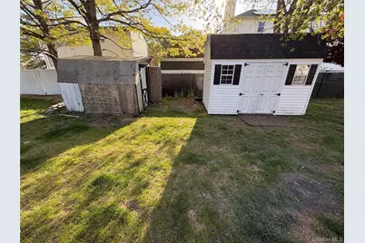16 Linden Street, Coram, NY 11727 - Photo 23