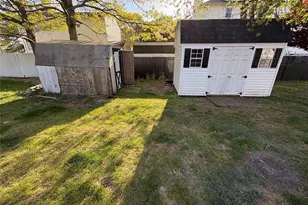 16 Linden St, Coram, NY 11727 - Photo 23