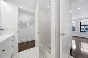 236 W 112th St, New York, NY 10026 - Photo 9