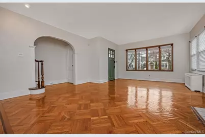 315 Marcellus Road, Mineola, NY 11501 - Photo 3