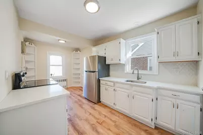 48 Winthrop Street, New Hyde Park, NY 11040 - Photo 13