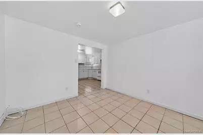 114 Westchester Avenue, West Babylon, NY 11704 - Photo 31