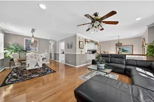 114 Westchester Ave, West Babylon, NY 11704 - Photo 7