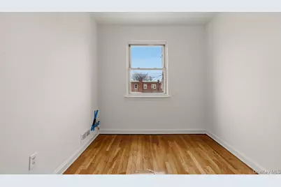 220 Calhoun Avenue, Bronx, NY 10465 - Photo 19