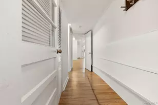 220 Calhoun Ave, Bronx, NY 10465 - Photo 23