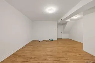 220 Calhoun Ave, Bronx, NY 10465 - Photo 21