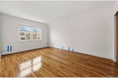 220 Calhoun Avenue, Bronx, NY 10465 - Photo 15