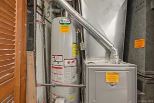 220 Calhoun Ave, Bronx, NY 10465 - Photo 25