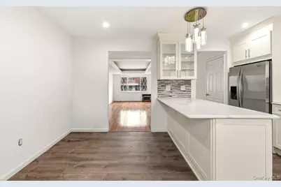 220 Calhoun Avenue, Bronx, NY 10465 - Photo 9