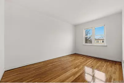 220 Calhoun Avenue, Bronx, NY 10465 - Photo 17