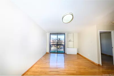 7124 164th Street #2FL, Fresh Meadows, NY 11365 - Photo 3