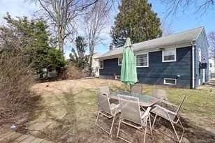 11 Elton St, Westbury, NY 11590 - Photo 29
