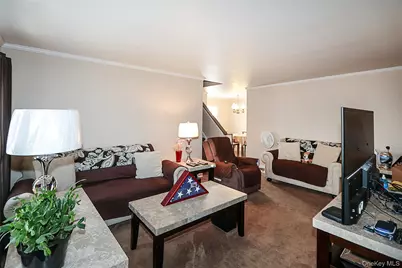 11 Elton Street, Westbury, NY 11590 - Photo 5