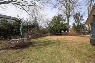 11 Elton St, Westbury, NY 11590 - Photo 27