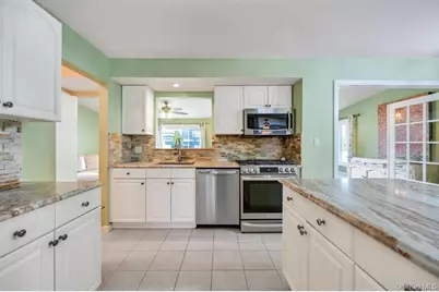 21 Lowell Drive, Farmingdale, NY 11735 - Photo 17