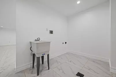 118-11 Lakeview Boulevard, Jamaica, NY 11434 - Photo 15