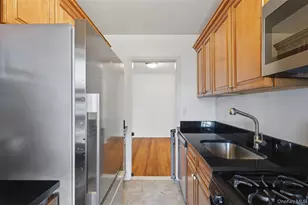 555 Broadway, Hastings on Hudson, NY 10706 - Photo 7