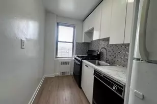 150-11 72nd Rd, Flushing, NY 11367 - Photo 5