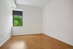 65 McKinley Ave, White Plains, NY 10606 - Photo 13