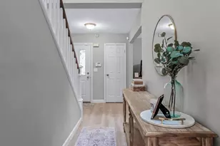 54 Hidden Ridge Dr, Syosset, NY 11791 - Photo 3