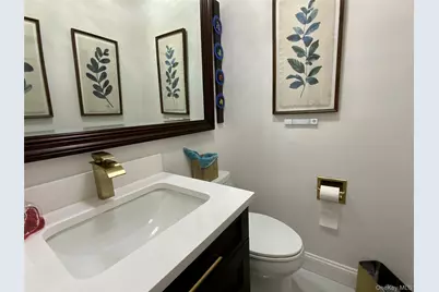 26910 Grand Central Parkway #21V, Floral Park, NY 11005 - Photo 13