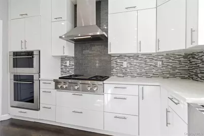 31-12 Buell Street, East Elmhurst, NY 11369 - Photo 19