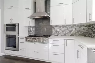 31-12 Buell St, East Elmhurst, NY 11369 - Photo 19