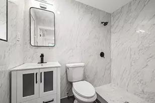 160-15 118th Rd, Jamaica, NY 11434 - Photo 13