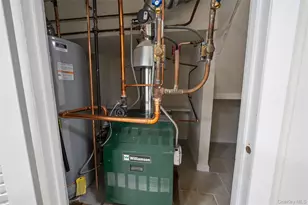 67-37 79th St, Middle Village, NY 11379 - Photo 19