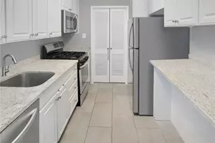 84-39 153rd Ave, Ridgewood, NY 11414 - Photo 5