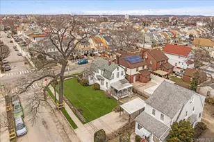 105-15 223rd St, Queens Village, NY 11429 - Photo 31