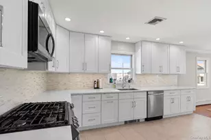 175 Roosevelt Blvd, Long Beach, NY 11561 - Photo 11