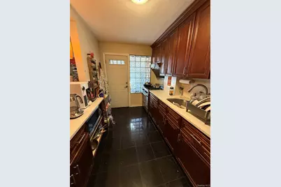 16904 22nd Avenue, Whitestone, NY 11357 - Photo 5