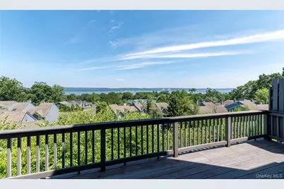 33 Village Gate Way #33, Nyack, NY 10960 - Photo 3