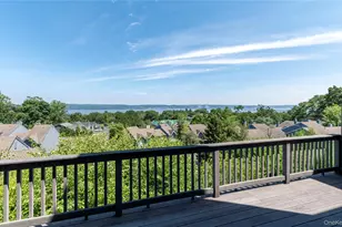 33 Village Gate Way, Nyack, NY 10960 - Photo 3