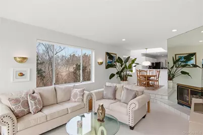 23 Library Avenue #1, Westhampton Beach, NY 11978 - Photo 11