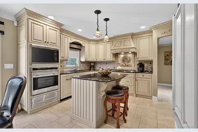 18 Chardonnay Road, Commack, NY 11725 - Photo 23