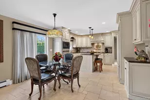 18 Chardonnay Rd, Commack, NY 11725 - Photo 19