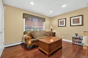 18 Chardonnay Rd, Commack, NY 11725 - Photo 33