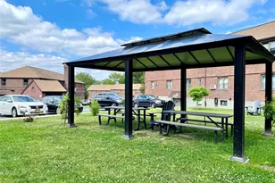 57-41 246th Crescent, Douglaston, NY 11362 - Photo 17