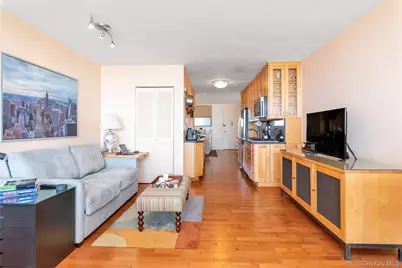 830 Shore Road #3i, Long Beach, NY 11561 - Photo 3