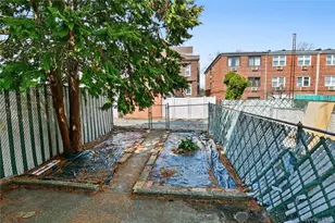 79-47 68th Rd, Middle Village, NY 11379 - Photo 29