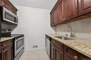 54 School St, Westbury, NY 11590 - Photo 13