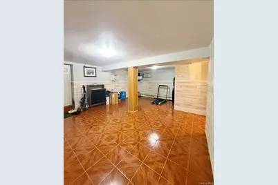 15833 73 Avenue, Fresh Meadows, NY 11366 - Photo 5