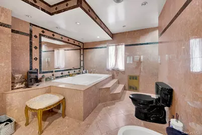 3252 Waterbury Avenue, Bronx, NY 10465 - Photo 11