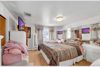 3252 Waterbury Avenue, Bronx, NY 10465 - Photo 9