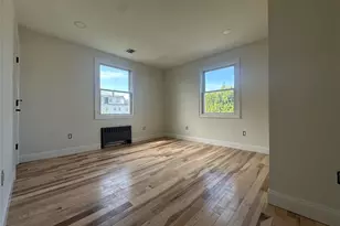 1 Alvin St, Glen Cove, NY 11542 - Photo 9