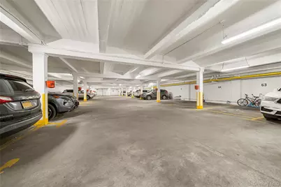 142-35 84 Drive #6B, Briarwood, NY 11435 - Photo 11