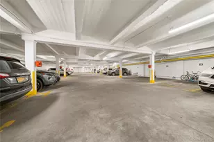 142-35 84th Dr, Briarwood, NY 11435 - Photo 11